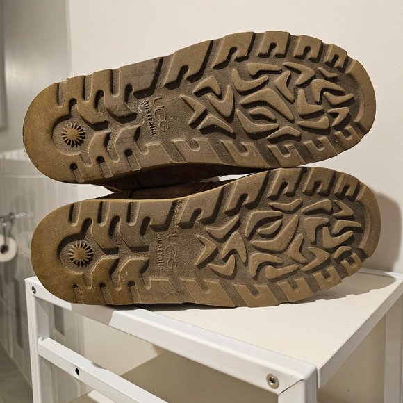 UGG boots - waterproof - Picture 12 of 14